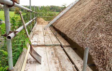 advantages of Loch A Ghainmhich thatch roofing